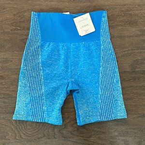Fabletics ombré seamless ultra high waisted 6” shorts